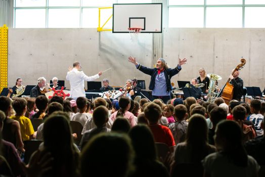 Kammerphilarmonie Graubünden alle scuole di Poschiavo: che melodico chaos!